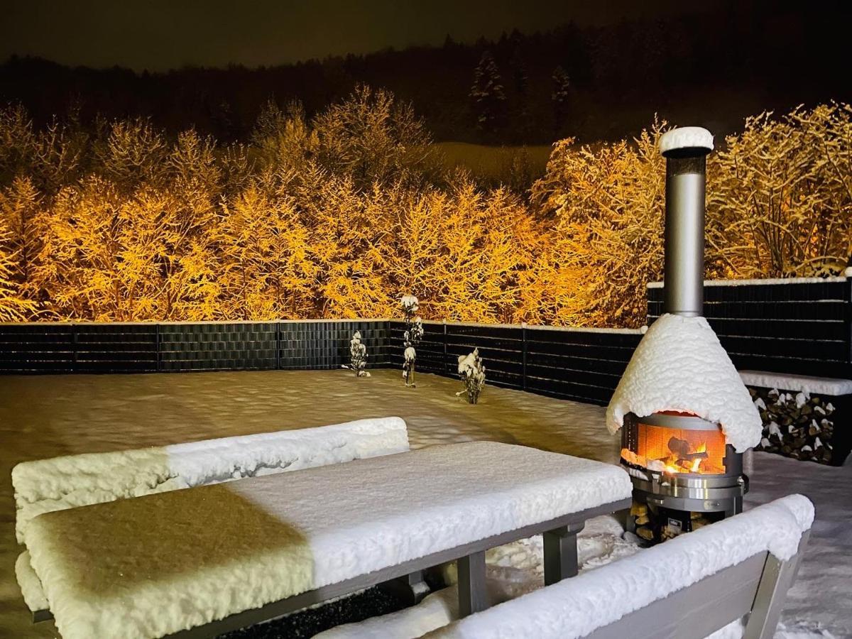 Voralpen Lodge - Ferienhaus Mit Gym & Wellnessbereich Traisen Eksteriør bilde