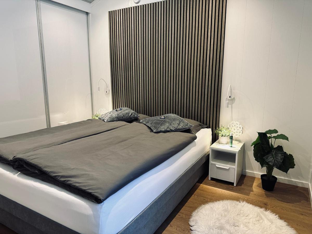 Voralpen Lodge - Ferienhaus Mit Gym & Wellnessbereich Traisen Eksteriør bilde